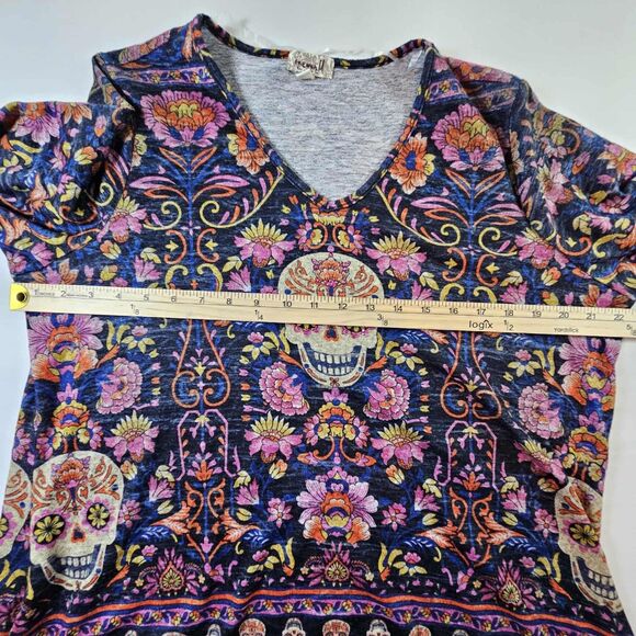 One World Women’s XL Floral Rhinestone Skull Embellished Tunic Top Whimsy Artsy - Picture 4 of 8